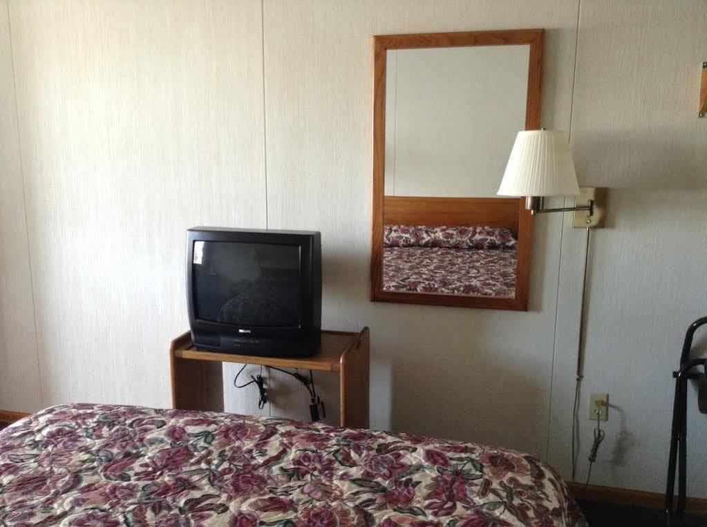 Lighthouse View Motel Маккино Сити Экстерьер фото