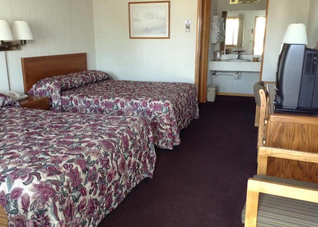 Lighthouse View Motel Маккино Сити Экстерьер фото